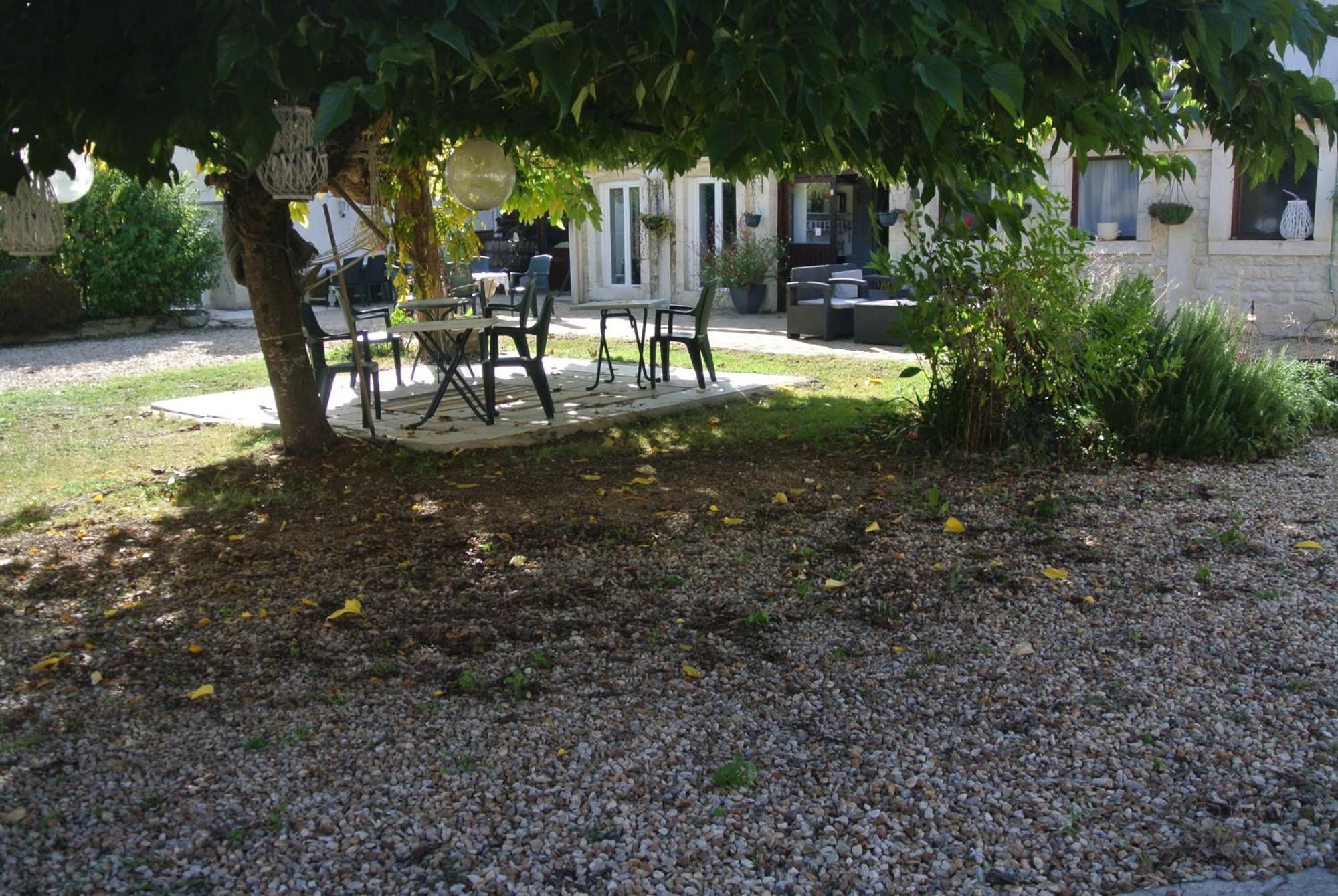 Hotel Karina Jarnac Dış mekan fotoğraf